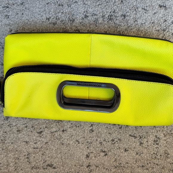 BCBGMaxAzria Bold Yellow Wristlet neon in Great condition minor marks see pics - Picture 5 of 16